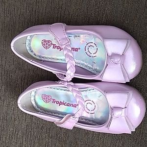 Pink toddlers shoe